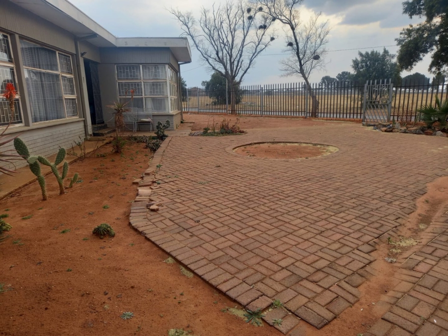 3 Bedroom Property for Sale in Manzil Park North West